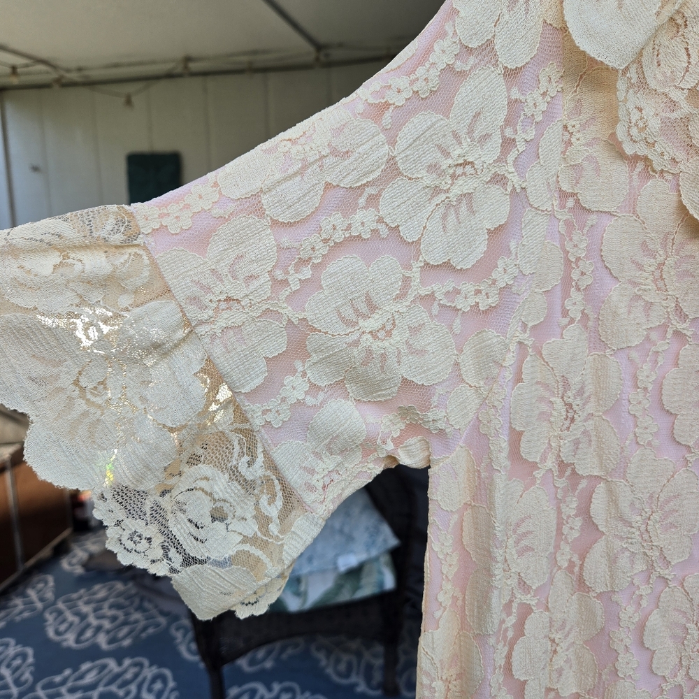 Vintage 50s-60s Lace Overlay Dressing Gown Robe M Housecoat Pink Peach - Picture 5 of 9